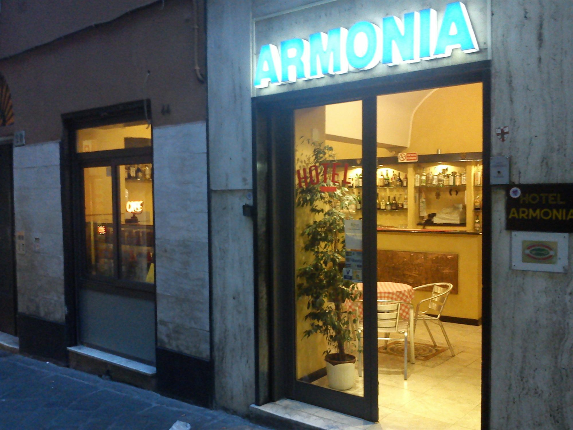 Hotel Armonia Генуя Экстерьер фото
